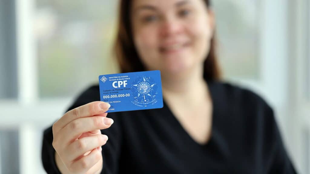 Posso consultar benefícios pelo CPF de outra pessoa? Entenda os limites