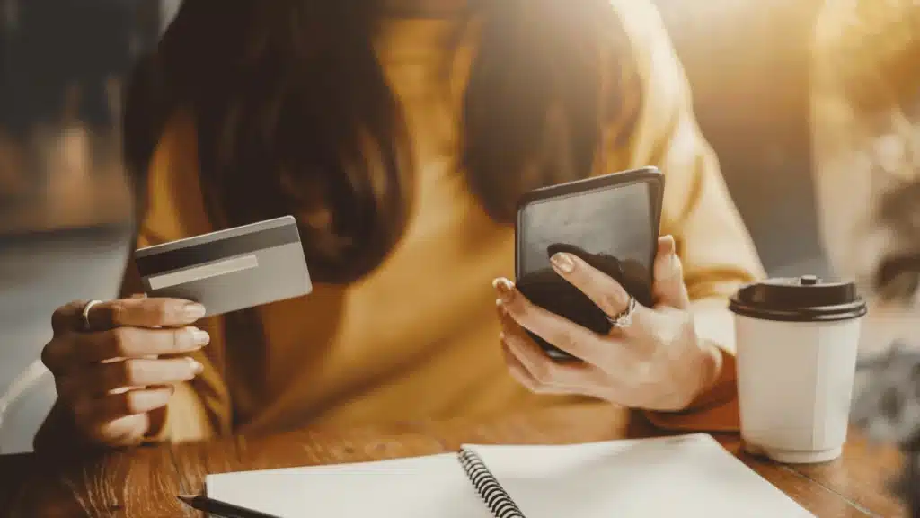 Como gerenciar suas finanças com o cartão de crédito certo